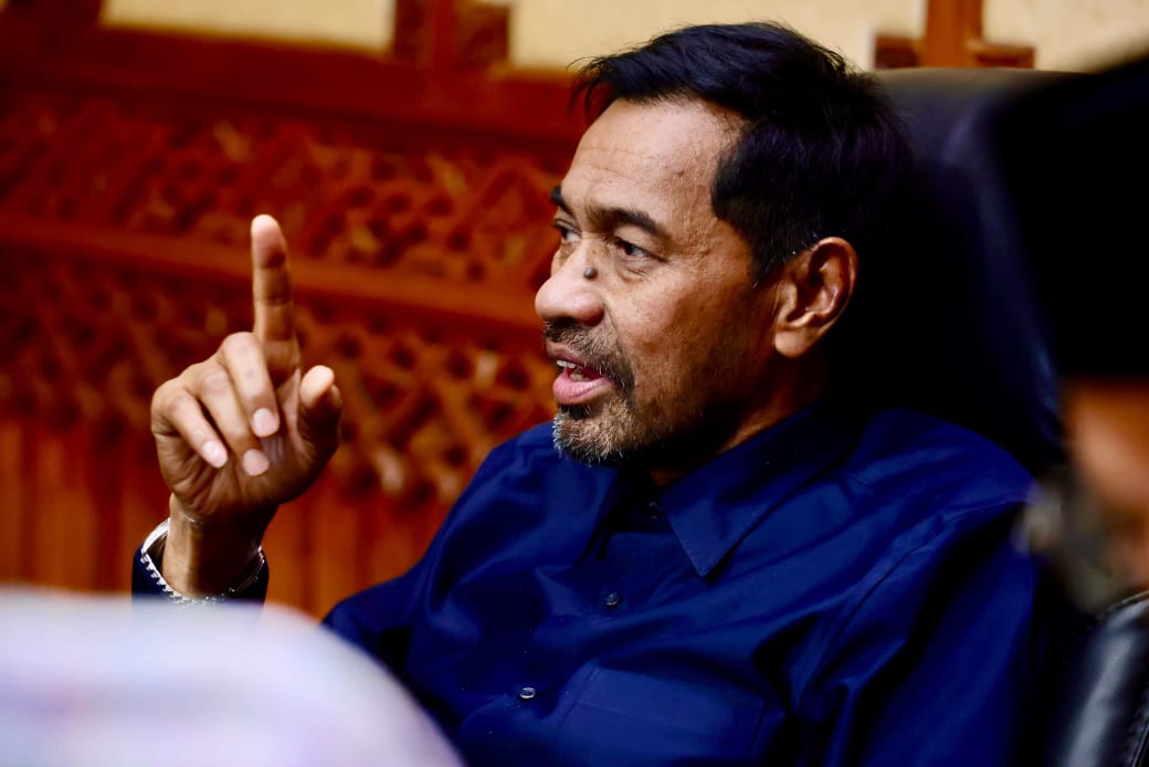 Intensitas curah hujan diprediksi meningkat selama tiga bulan ke depan. Gubernur Aceh Muzakir Manaf (Mualem) meminta seluruh Bupati/Walikota se-Aceh melakukan upaya terpadu dalam rangka kesiapsiagaan masyarakat pada wilayah Kabupaten/Kota di Provinsi Aceh.