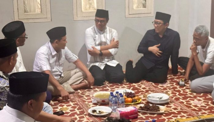 Wagub Aceh Dek Fadh Takziah ke Rumah Duka Sjamsul Kahar, Sampaikan Belasungkawa kepada Keluarga Nezar Patria