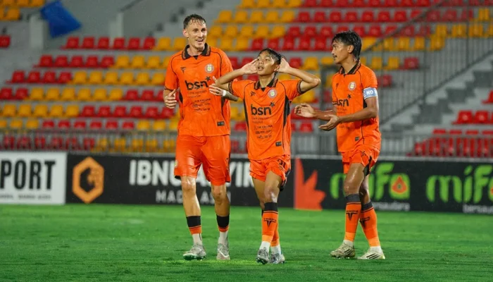 Laga Persahabatan Dek Gam Persiraja dan Raffi Ahmad RANS Nusantara FC Perkuat Silaturahmi