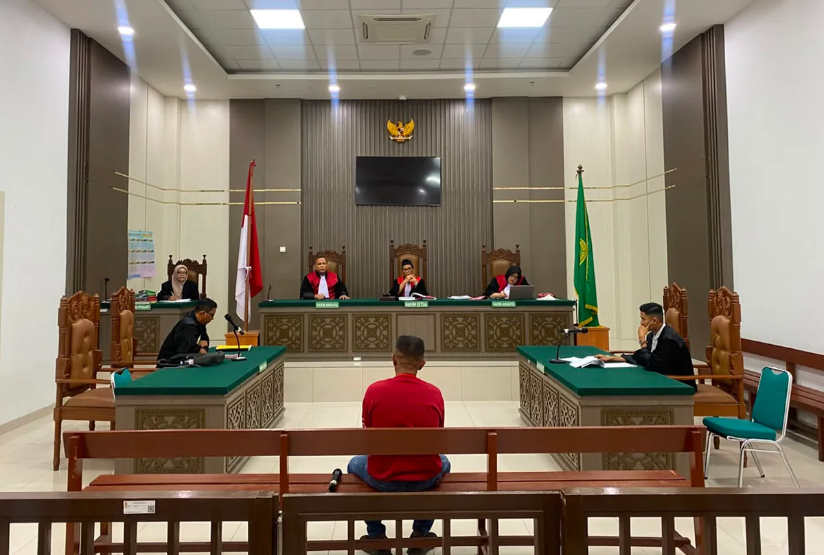 Persidangan perkara dugaan pencemaran nama baik dan fitnah yang melibatkan mantan Sekretaris Daerah (Sekda) Aceh, M. Nasir, kembali digelar di Pengadilan Negeri Banda Aceh. Sidang yang berlangsung pada 23 September 2026 tersebut menghadirkan sejumlah keterangan penting, termasuk dari tiga ahli serta terdakwa Juanda alias Ju.