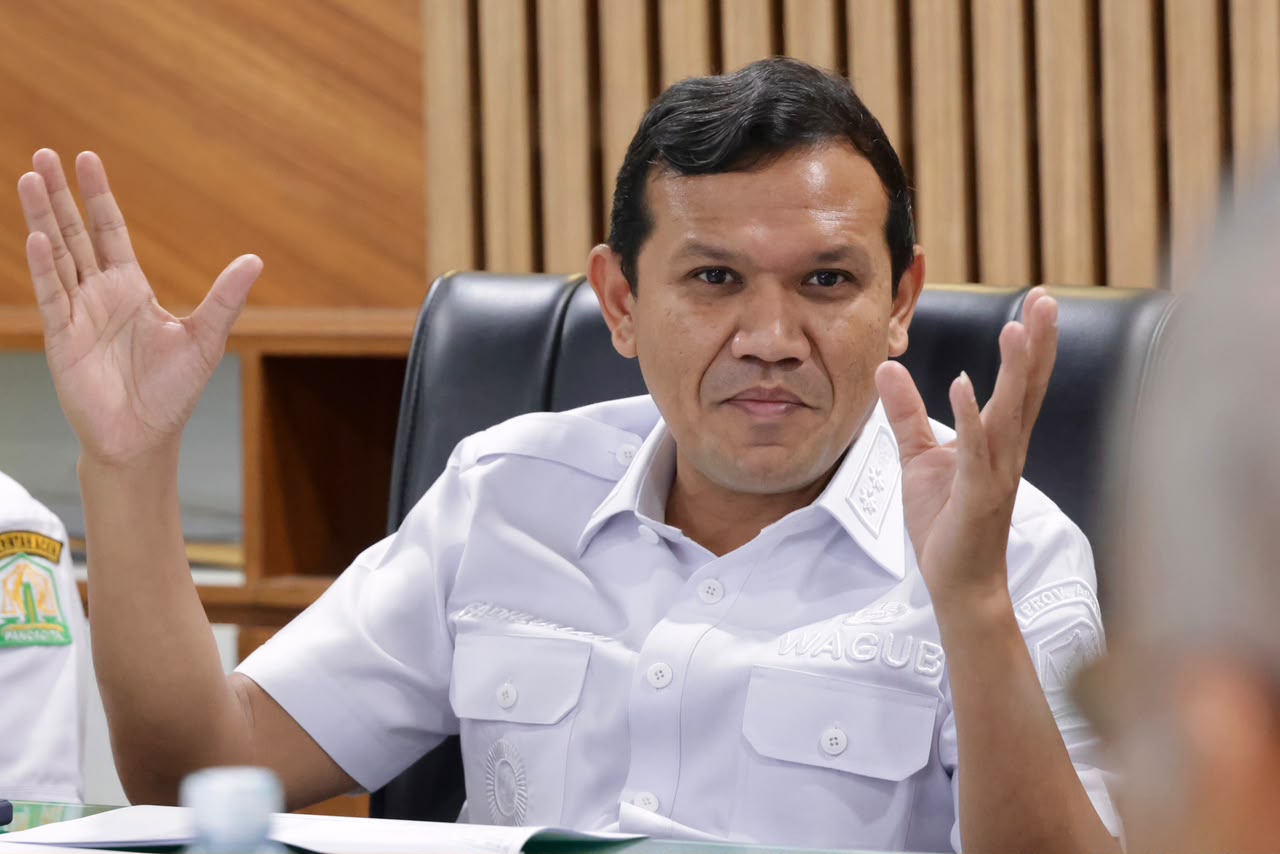 Pemerintah Aceh memperoleh dukungan pendanaan sekitar Rp27 miliar melalui skema Results-Based Payment (RBP) REDD+ Indonesia untuk mendukung perlindungan dan pengelolaan hutan di Aceh. Program tersebut secara resmi dimulai melalui kegiatan kick-off Program RBP REDD+ Aceh yang berlangsung di Banda Aceh, Kamis (24/9/2026).