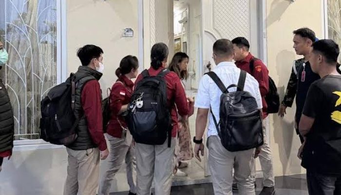 Kejagung Geledah Rumah Mantan Bupati dan Kantor PT CCM, Usut Dugaan Korupsi Tambang Batubara
