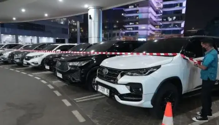 Usai Amankan Uang Rp1 Triliun, Kejagung Sita 11 Mobil PT PSMI
