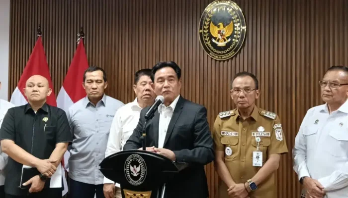 Jika Gugatan Syarat Pendidikan Gibran Dikabulkan, Apa yang Terjadi?  Yusril: “Saya Enggak Bisa Membayangkan”