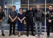 Tiba dari Taipei, WNA China Langsung Dipulangkan Imigrasi Soekarno-Hatta Perjalanan seorang warga negara China berinisial HW menuju Indonesia terhenti setibanya di Terminal 3 Bandara Internasional Soekarno-Hatta.