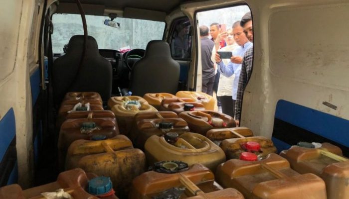 Satgas Aceh Bongkar Dugaan Oplosan Pertalite di Banda Aceh, Dua Terduga Pelaku Diamankan