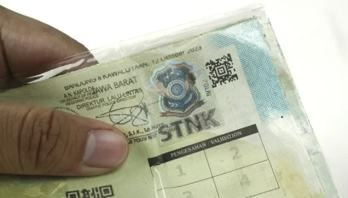 STNK Digital Resmi Diluncurkan, Korlantas Tegaskan STNK Fisik Tetap Wajib Disimpan