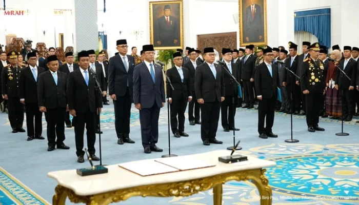 Prabowo Lantik Listyo Sigit Jadi KSP, Gantikan Dudung Abdurachman