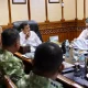 rapat tindak lanjut hasil rakor penanganan dan pengelolaan daerah aliran sungai yang berlangsung secara virtual, di Ruang Rapat Wakil Gubernur Aceh, Jumat (2/10/2026).. Foto : Humas Pemerintah Aceh